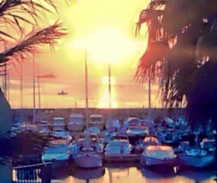 Petit Cocon Magnifique Vue Sur Marina Dans Le Golfe De Saint Tropez Lägenhet Cogolin Exteriör bild